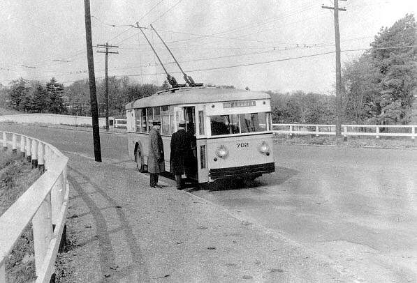 usa_m_pvd_brill_702_pickup.jpg