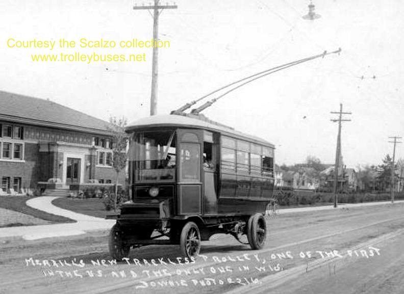 usa_m_rrl_fieldelectric_03_library_ss.jpg