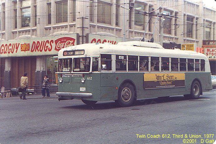 usa_m_sea_twin_612_thirdunion_1977_dglt.jpg