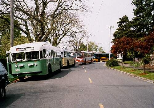 usa_m_sea_twin_643_fulton10th_20000430_wybv.jpg