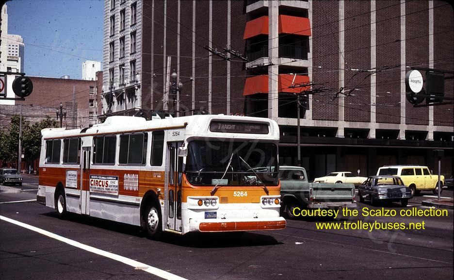 usa_m_sfo_flyer_5264_market4th_198306_ss.jpg