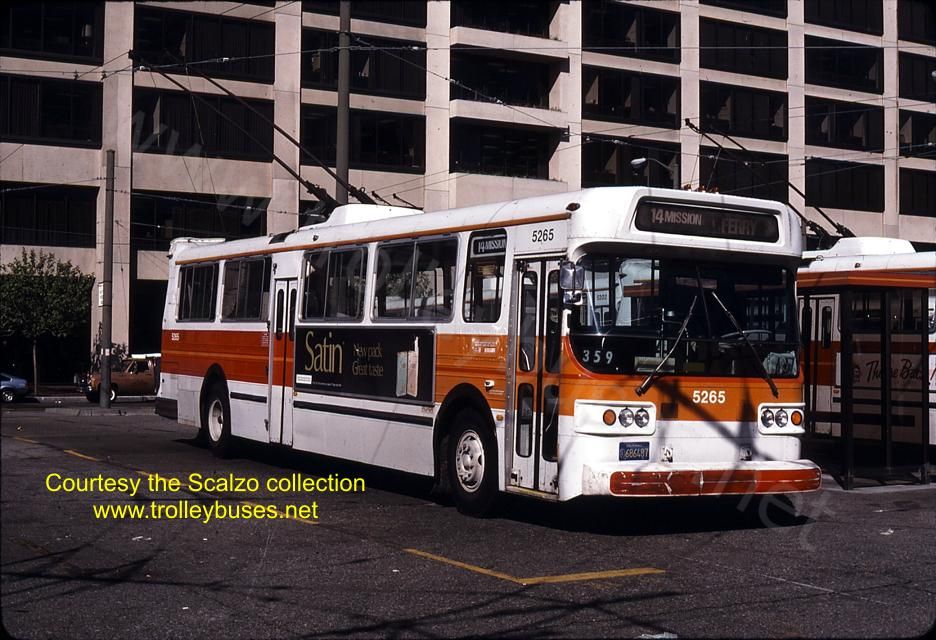 usa_m_sfo_flyer_5265_ferrryloop_198406_ss.jpg