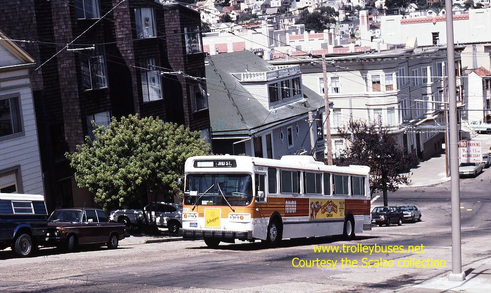 usa_m_sfo_flyer_5330_198308_ss.jpg