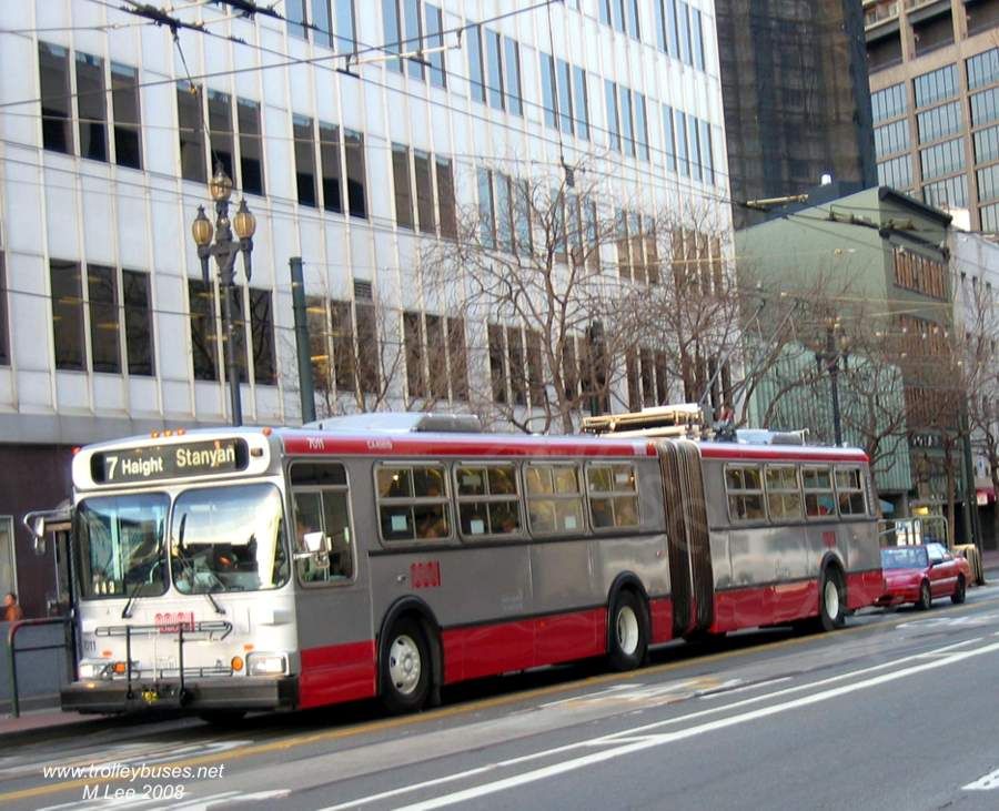 usa_m_sfo_flyer_7011_marketsvanness_20080116_ml.jpg