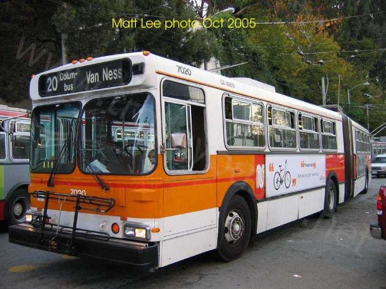 usa_m_sfo_flyer_7020_vannessnorthpoint_20051017_mlee.jpg
