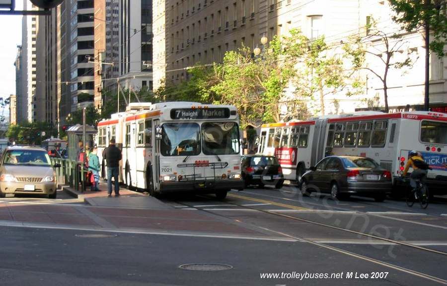 usa_m_sfo_flyer_7021_marketkearny_20070411_mlee.jpg