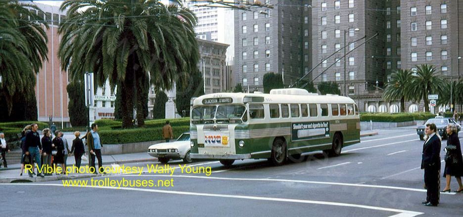 usa_m_sfo_twin_576_poststockton_rvwy.jpg