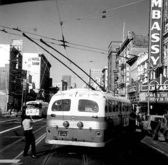 usa_m_sfo_twin_616_rhkj.jpg