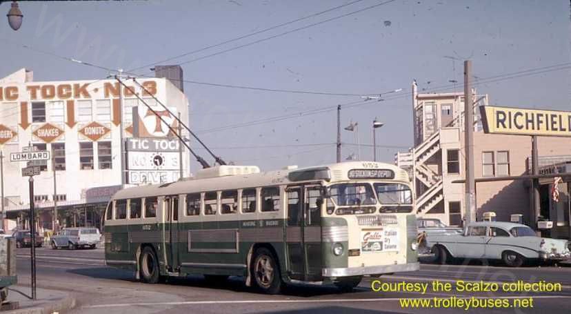 usa_m_sfo_twin_652_columbuslombard_19681204_ss.jpg
