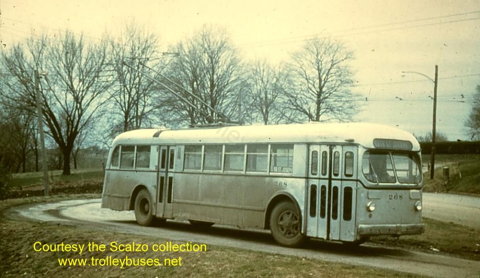 usa_m_stj_brill_268_wyattparkloop_ss.jpg