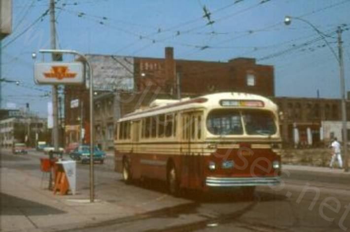 can_m_tor_brill_9111_dundaswest_196906.jpg