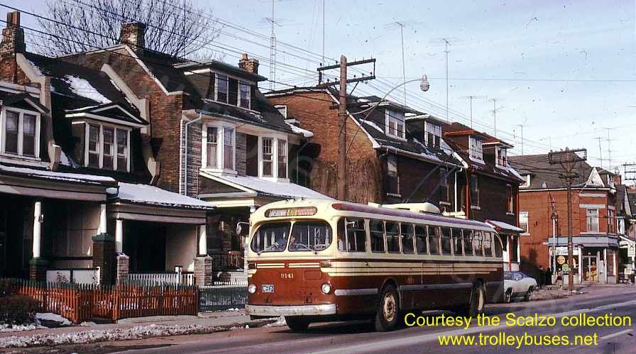 can_m_tor_brill_9141_lansdowneagyle_19711205_ss.jpg