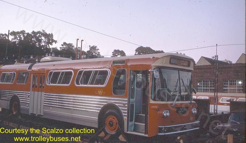 can_m_tor_flyer_9020_hillcrestshopsarrival_19680722_ss.jpg