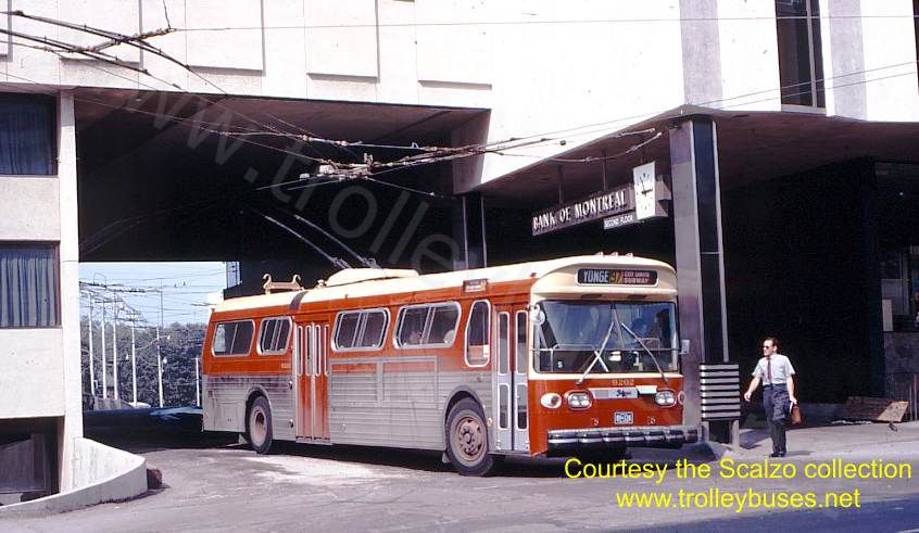 can_m_tor_flyer_9202_eglintonstation_19710905_ss.jpg