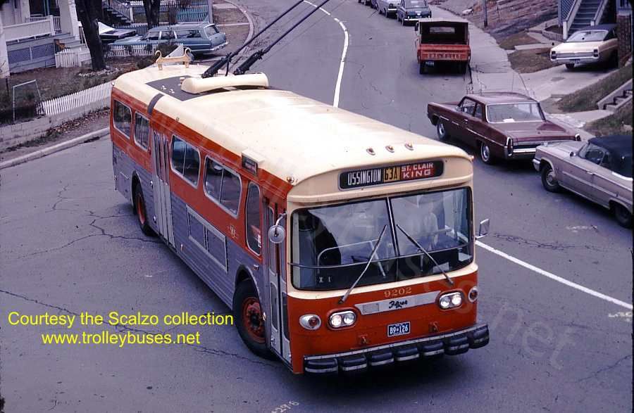 can_m_tor_flyer_9202_mtroyalave_197104_ss.jpg
