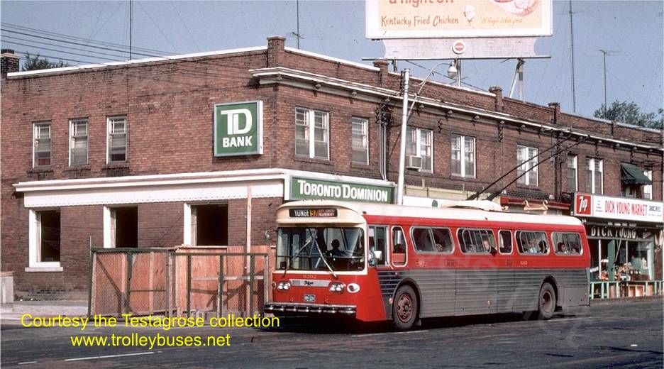 can_m_tor_flyer_9202_rt97yongeranleigh_19710905_jt.jpg