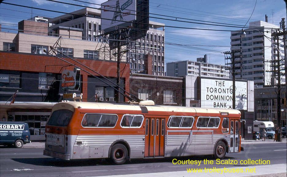 can_m_tor_flyer_9202_yongeeglinton_19710902_ss.jpg