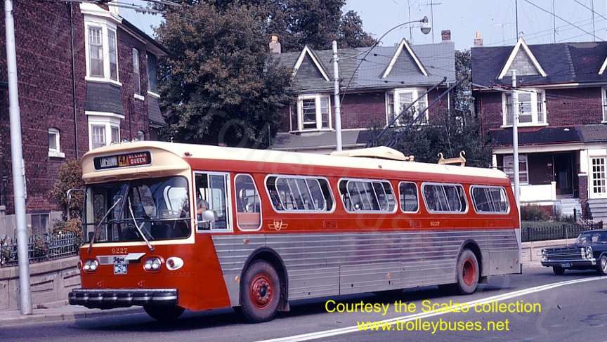 can_m_tor_flyer_9227_lansdownedavenport1_19710906_ss.jpg