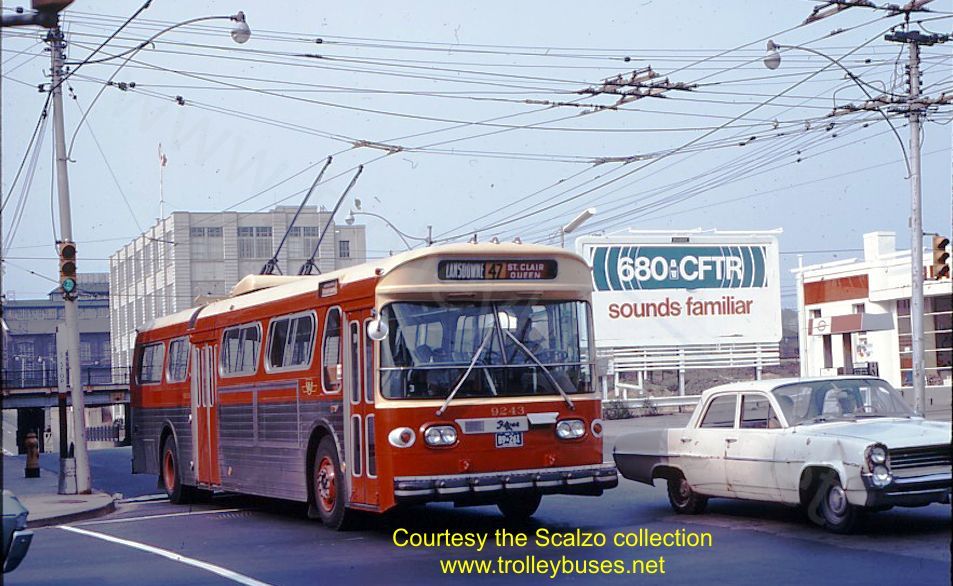 can_m_tor_flyer_9243_lansdownedupont_19710906_ss.jpg
