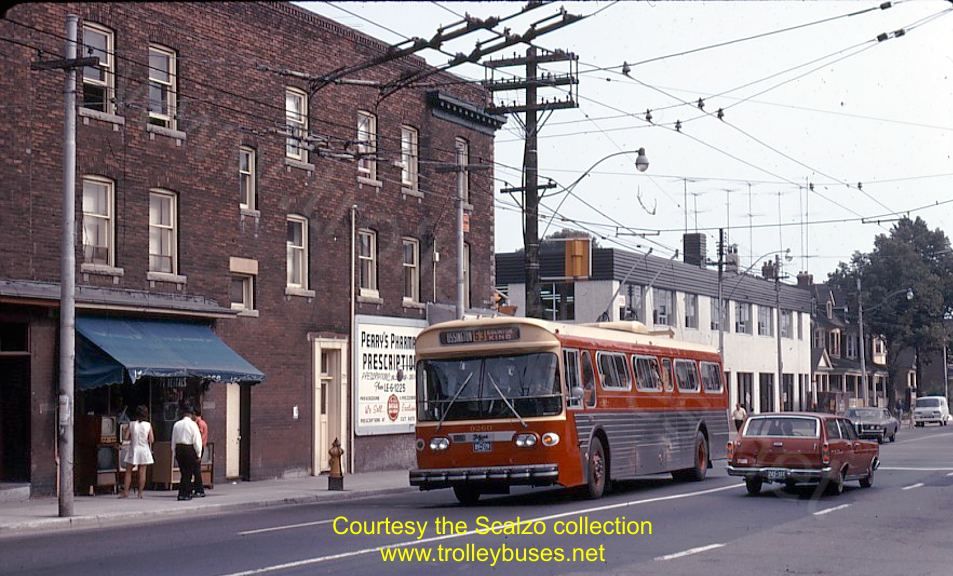can_m_tor_flyer_9260_ossingtonbloor_19710904_ss.jpg