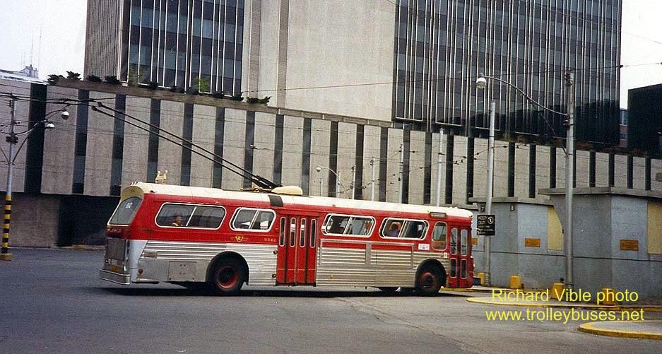 can_m_tor_flyer_9342_eglintonstation_rvible.jpg