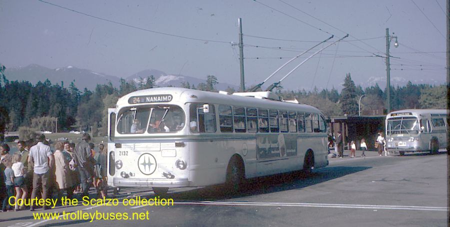 can_m_van_brill_2132_stanleypark_196905_ss.jpg