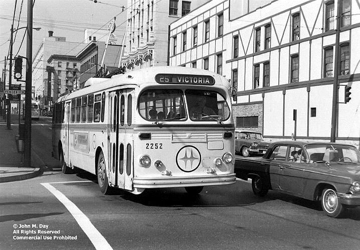 can_m_van_brill_2252_seymourpender_19670722_johnday.jpg