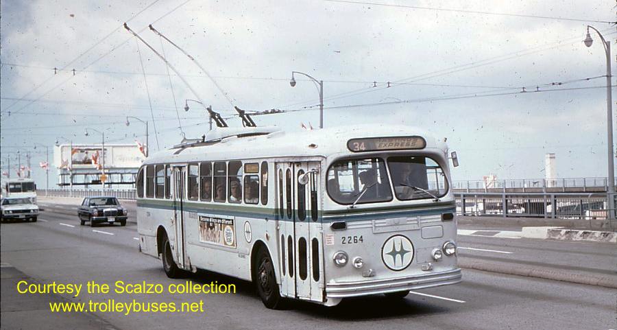 can_m_van_brill_2264_granvilleviaduct_19730711_ss.jpg