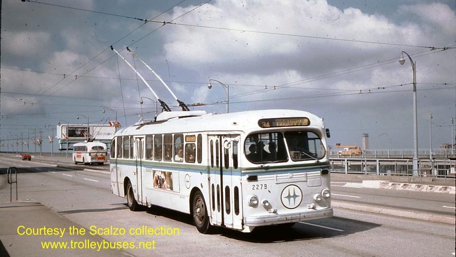 can_m_van_brill_2279_granvilleviaduct_19730711_ss.jpg