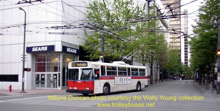 can_m_van_flyer_2822_torobson_200405_wduncan.jpg
