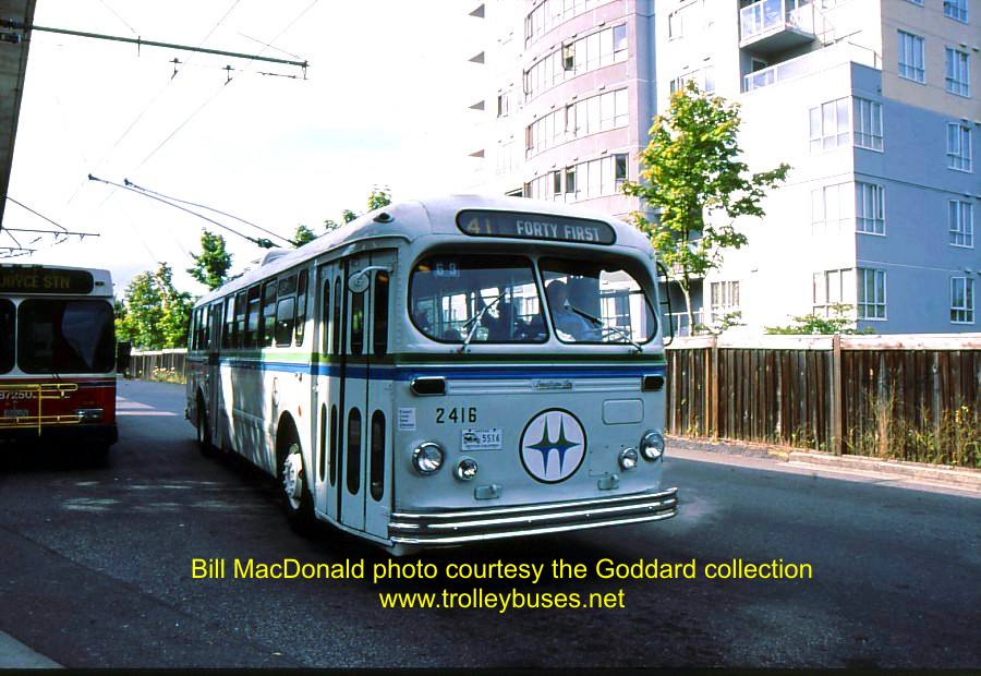 can_m_van_ftbrill_2416_2002_wmacag.jpg