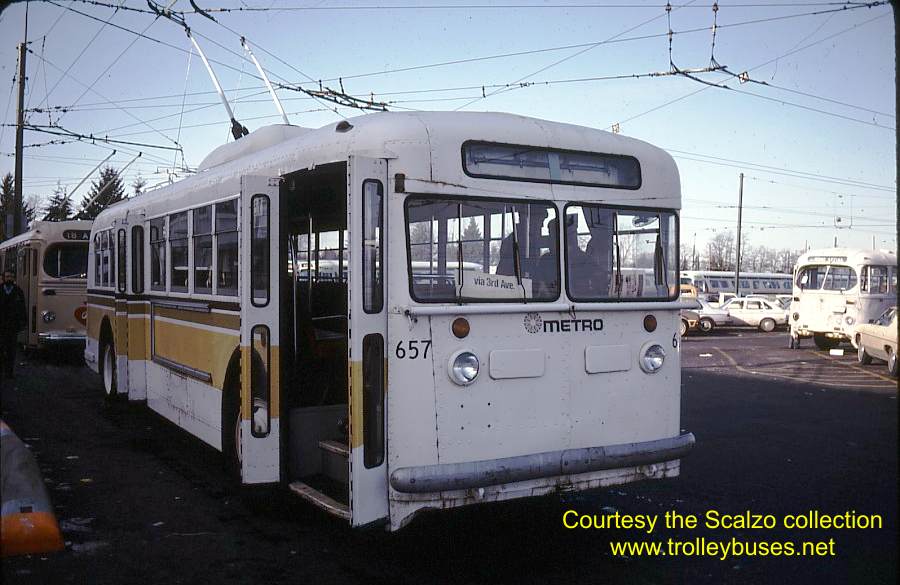 can_m_van_misc_seatwin657_oakridgeyard_19840115_ss.jpg
