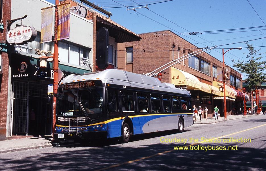 can_m_van_newflyer_2228_20070807_ss.jpg